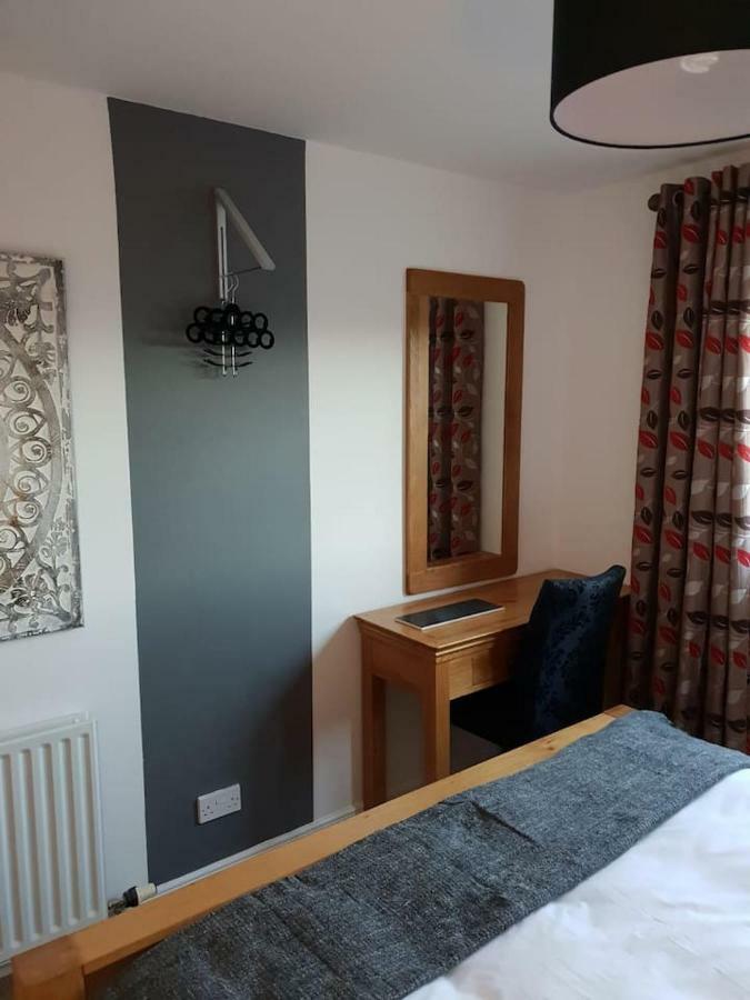 Ferienwohnung Chic Flat At Hairmyres Hospital & Train Station East Kilbride Exterior foto